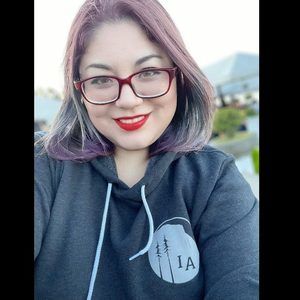 Meet your Posher, Helena